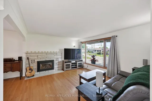 2706 Ross Ave, Cornwall 2