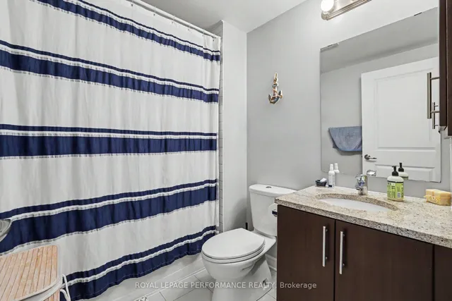 429 Kent St #417, Ottawa 3