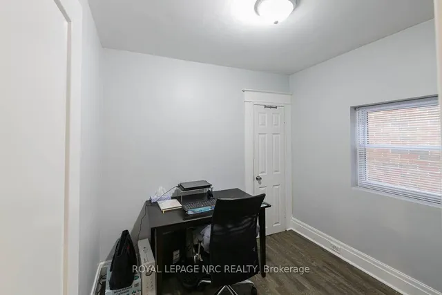 241 Vine St, St. Catharines 5