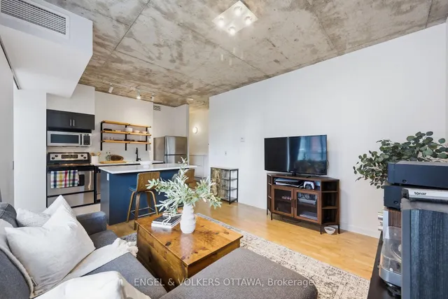 180 York St #207, Ottawa 5