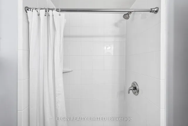 35 Leger Ave, St. Thomas 4