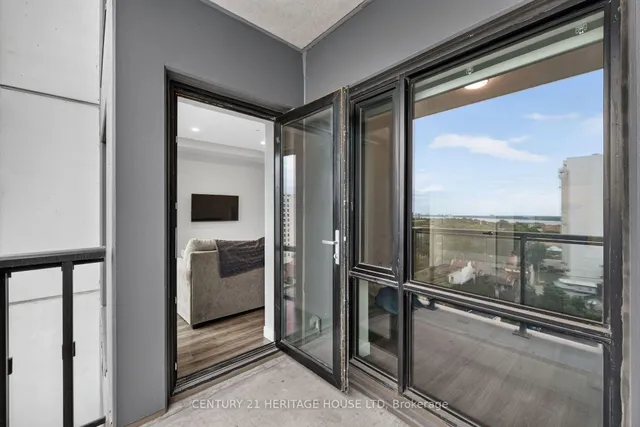 15 Queen St #609, Hamilton 5