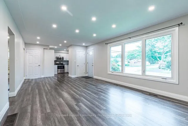 173 West 32nd St, Hamilton 5