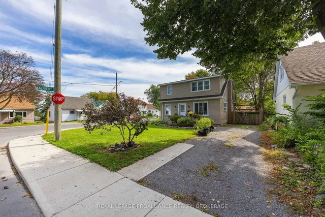 2 Dunkirk Ave, Kingston 2