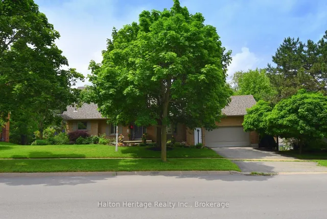 34 Howard Blvd, Hamilton 2