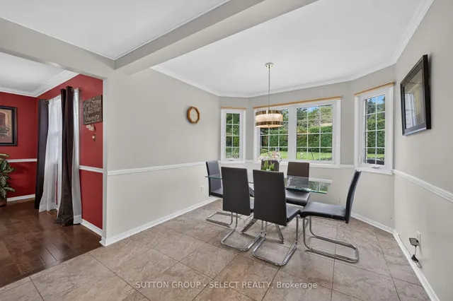 384 Eastcastle Pl, London North 5
