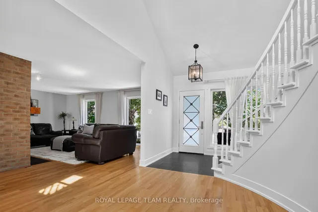 15 Kintail Crt, Stittsville 5