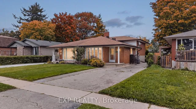 1393 Pineview Ave, Cambridge