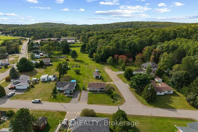 17 Casey St, Barry's Bay 4