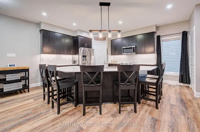 11 Oldham Ave, Brant 5
