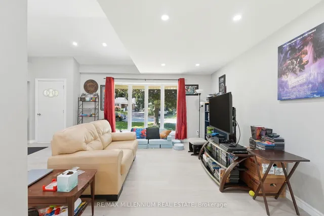 22 Montgomery Rd, St. Thomas 3