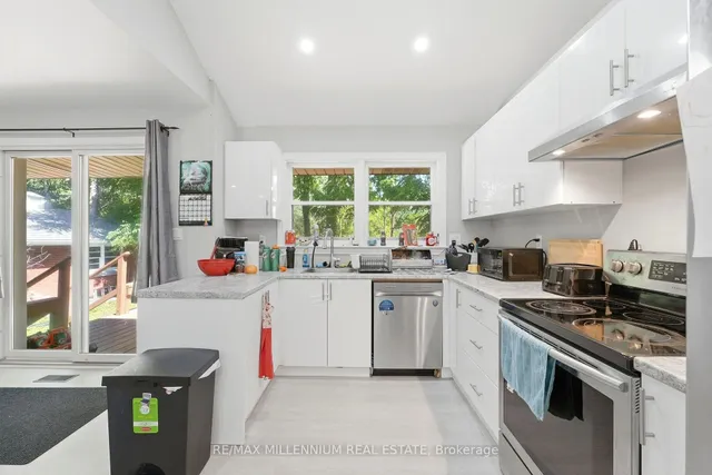 22 Montgomery Rd, St. Thomas 4