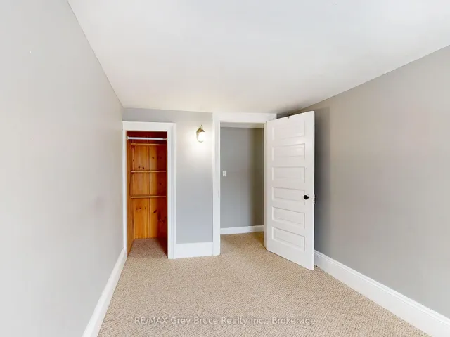 690 8th St, Owen Sound 4