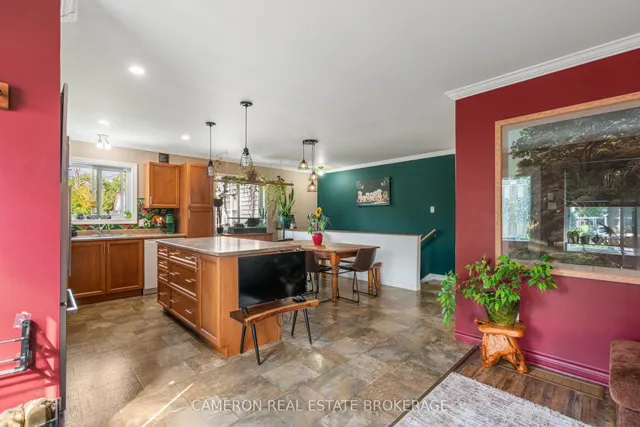 327 Clarke Ave, Cornwall 4