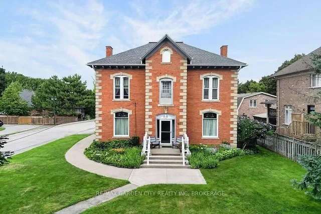 91 Main St, Grimsby 2