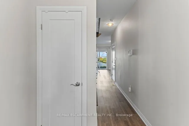 28 Canary Grass Blvd, Hamilton 5