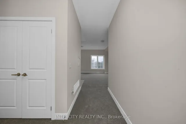 102 Walden Dr #Blk 7 Unit 2, Shelburne 5