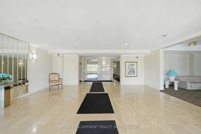 416 Limeridge Rd #303, Hamilton 4