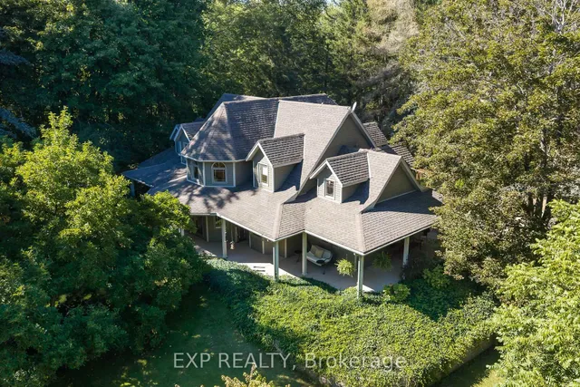 1110 Centre St, Pelham 3