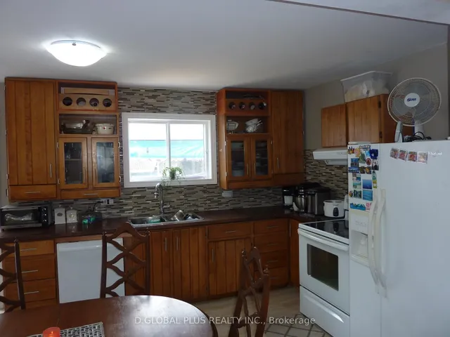 218 Guy St, Cornwall 4