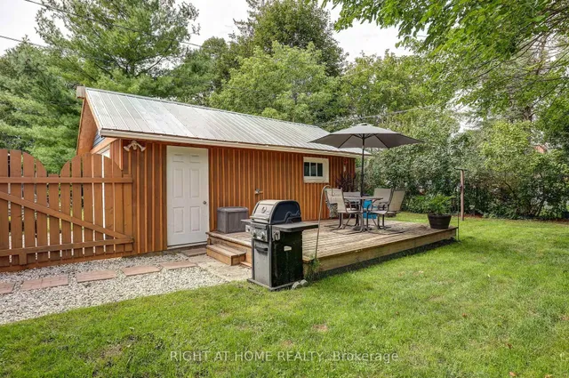 42 Graham Cres, London East 5