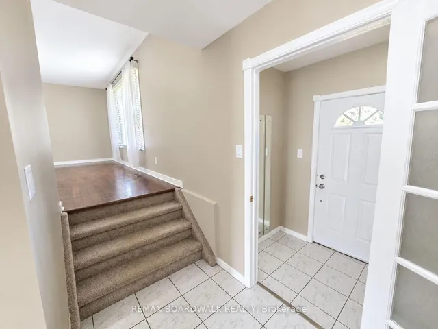 1369 Lochiel St, Cornwall 4