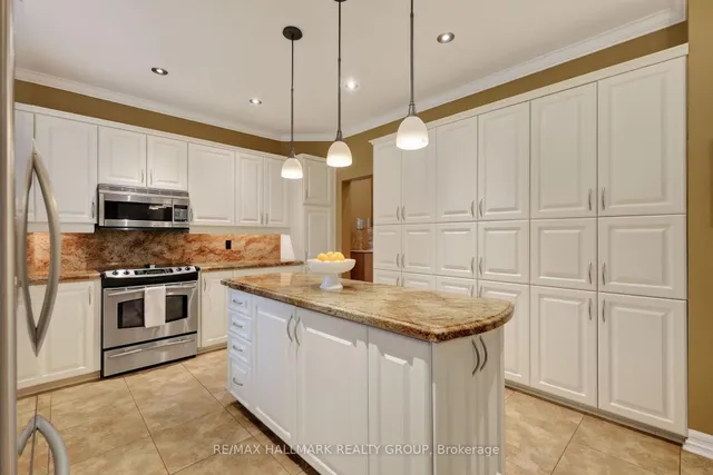 5851 Gladewoods Pl, Ottawa 5