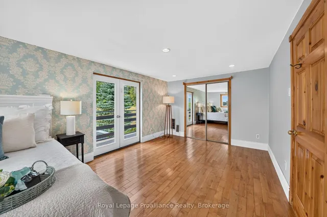 346 Gore Rd, Prince Edward County 3