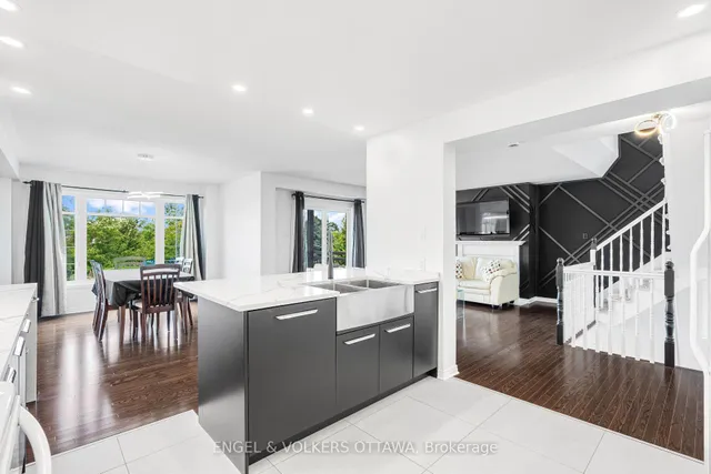 290 Citiplace Dr, Ottawa 4