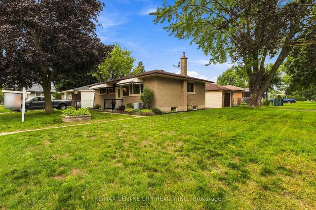 1006 Apache Rd, London East 3