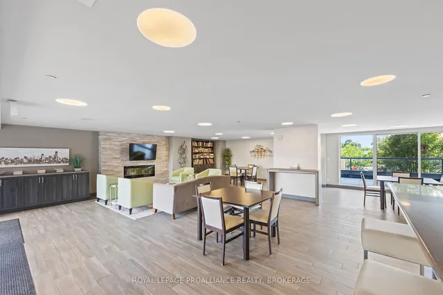 121 Queen St #501, Kingston 2