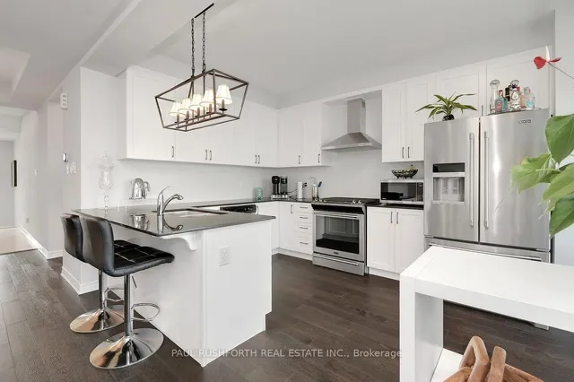 145 Pictou Cres, Ottawa 4