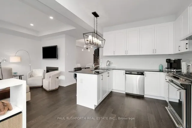 145 Pictou Cres, Ottawa 5