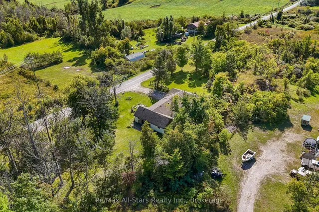 202 West St, Kawartha Lakes 2
