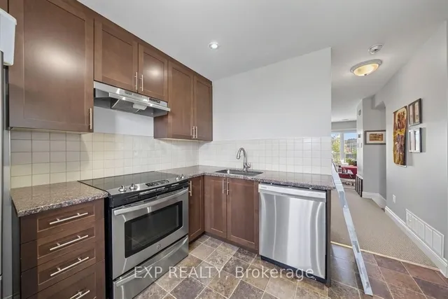 290 Espin Hts, Ottawa 5