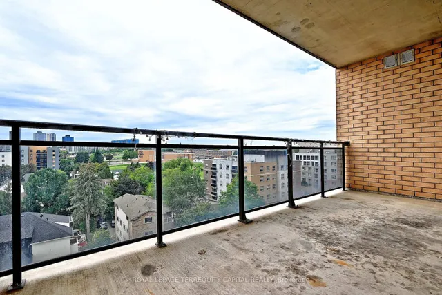 8 Hickory St #803, Waterloo 3