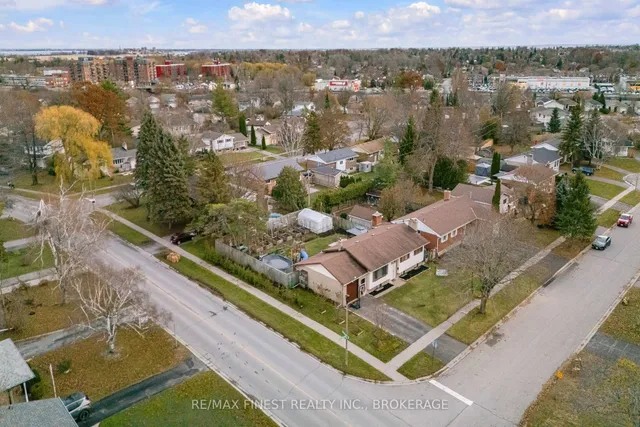 602 Watford Pl, Kingston 5