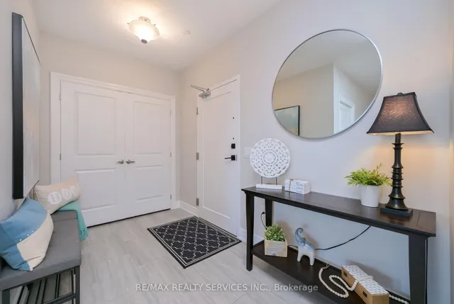 1878 GORDON St #809, Guelph 5