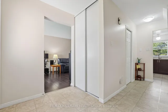 27 Brando Cres, Ottawa 2