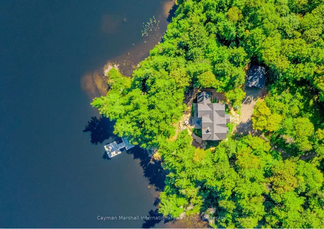 1051 Truscott Pl, Lake of Bays 2