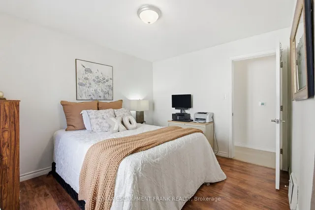 352 East 28th St, Hamilton 2