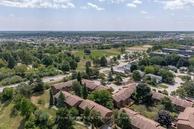 35 Rhonda Rd #31, Guelph 2