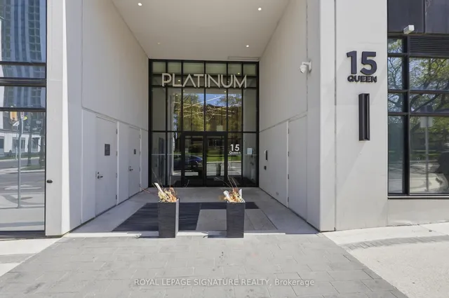 15 Queen St #1103, Hamilton 4