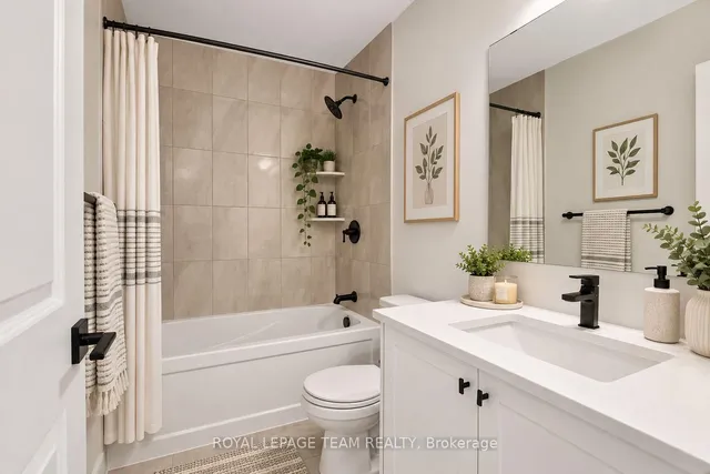 802 Parnian Private, Ottawa 4