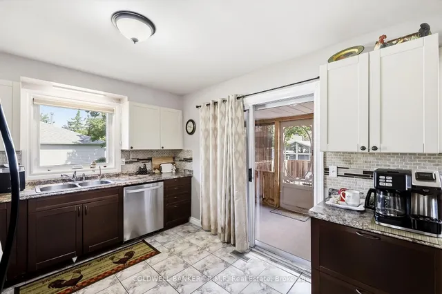 25 Cedar Crt, Kawartha Lakes 5