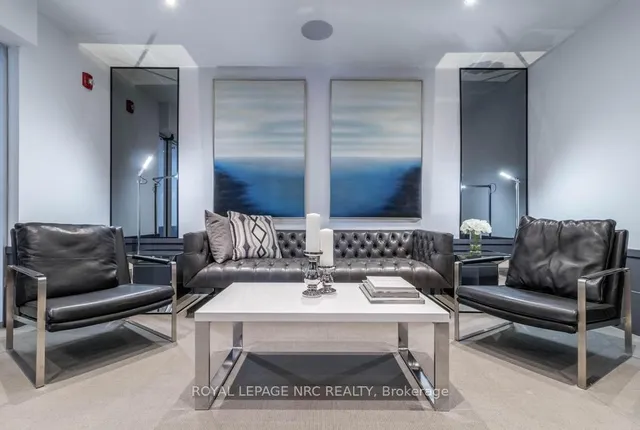 10 Concord Pl #412, Grimsby 2