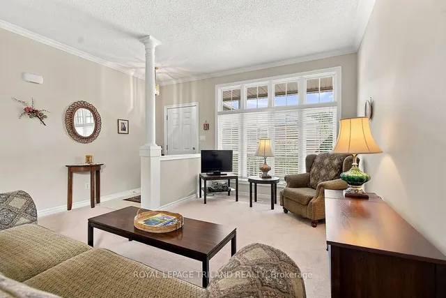 14 Cadeau Terr #58, London South 5