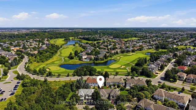 48 Fieldberry Private, Ottawa 5