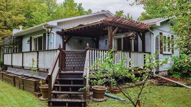 255263 1 Concession, Chatsworth 2