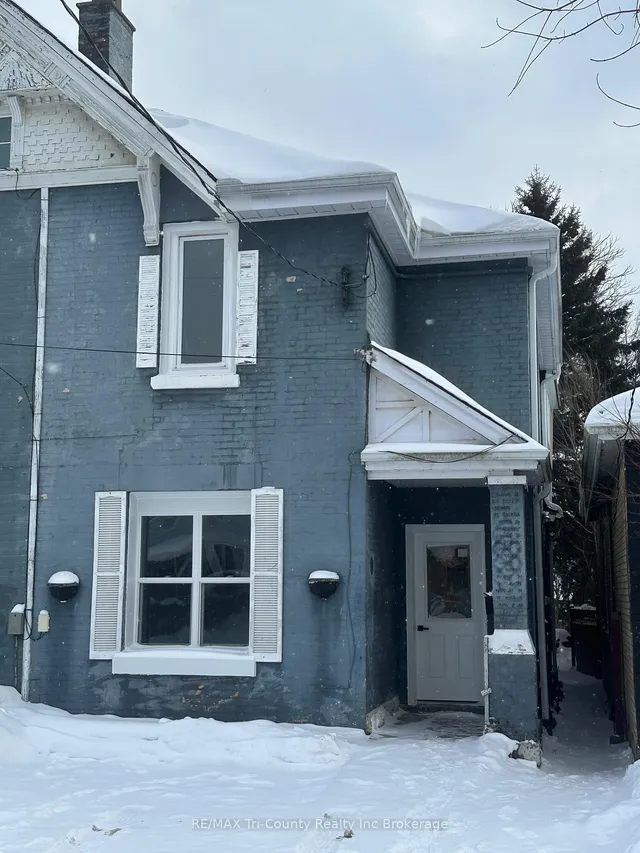 719 Elias St, London East 2